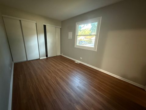Tiny photo for 510 S Hickory Street, Mundelein, IL 60060 (MLS # 12480487)