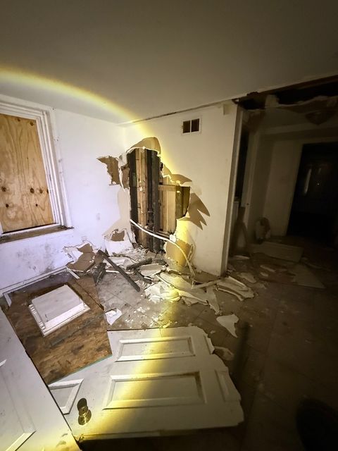 Tiny photo for 8417 S ESCANABA Avenue, Chicago, IL 60617 (MLS # 12552556)