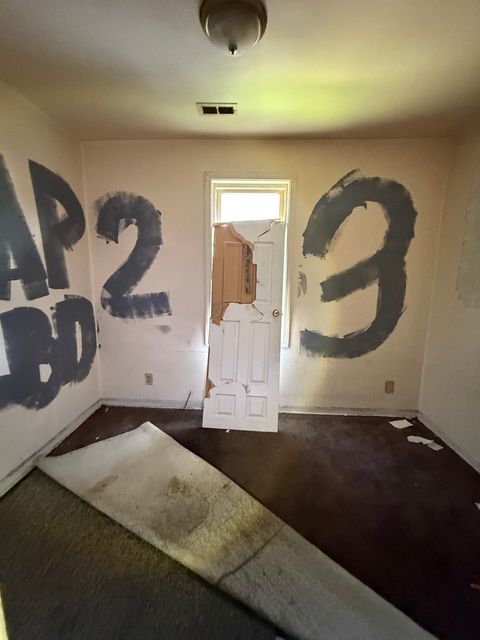 Tiny photo for 8417 S ESCANABA Avenue, Chicago, IL 60617 (MLS # 12552556)