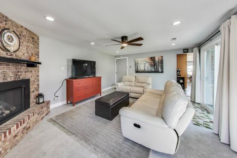 Tiny photo for 507 Ash Court, Schaumburg, IL 60193 (MLS # 12488745)