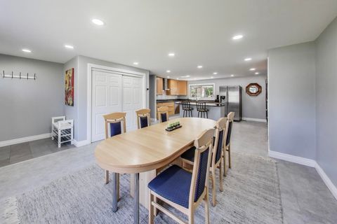 Tiny photo for 507 Ash Court, Schaumburg, IL 60193 (MLS # 12488745)
