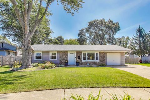 Tiny photo for 507 Ash Court, Schaumburg, IL 60193 (MLS # 12488745)