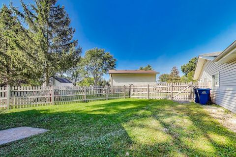 Tiny photo for 507 Ash Court, Schaumburg, IL 60193 (MLS # 12488745)