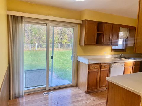 Tiny photo for 1944 Julie Street, Woodstock, IL 60098 (MLS # 12518497)