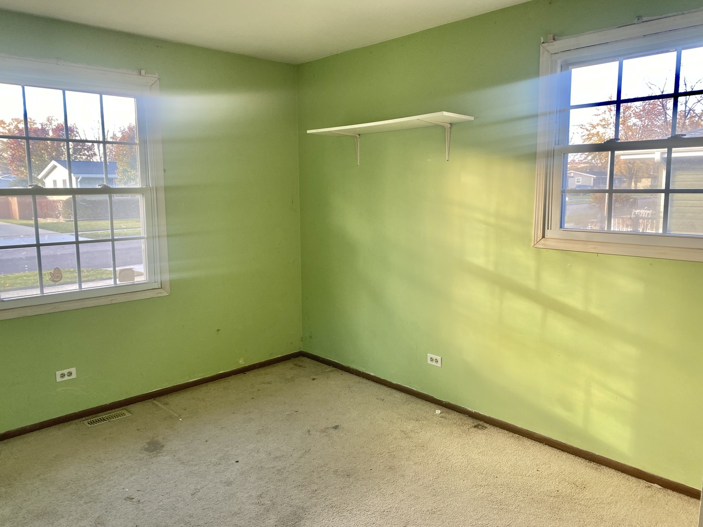 Woodstock, Illinois 60098, United States, 3 Bedrooms Bedrooms, ,1 BathroomBathrooms,Residential,Active,244493