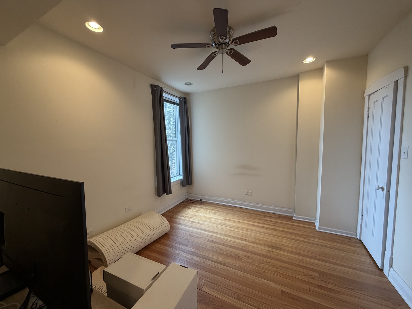 4621 N Rockwell Street 3