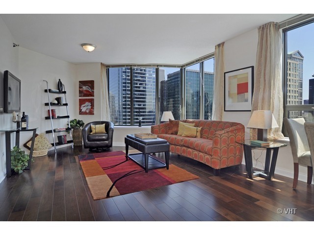400 N La Salle Drive 4105