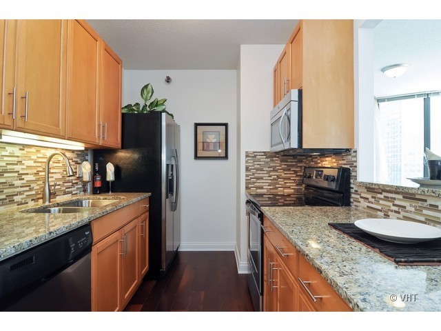 400 N La Salle Drive 4105