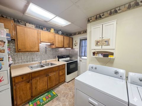 Tiny photo for 216 E Franklin Street, Olney, IL 62450 (MLS # 12624678)