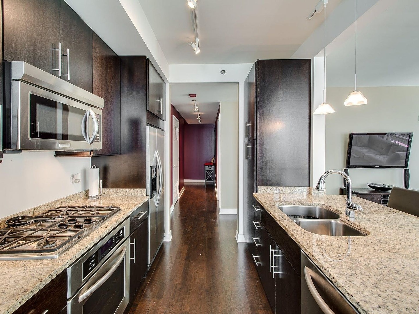 505 N Mcclurg Court 2402