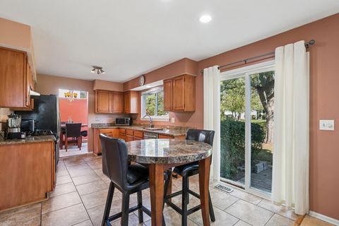 Tiny photo for 36077 N Bridlewood Avenue, Gurnee, IL 60031 (MLS # 12513307)