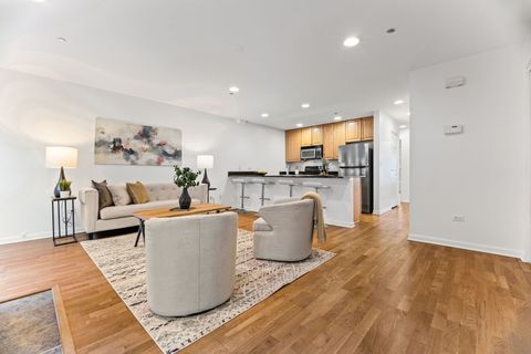 Tiny photo for 51 W 15TH Street #E1, Chicago, IL 60605 (MLS # 12578810)