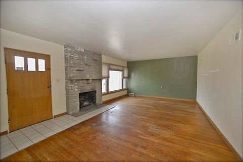 Tiny photo for 601 Arch Street, Ottawa, IL 61350 (MLS # 12576078)