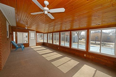 Tiny photo for 601 Arch Street, Ottawa, IL 61350 (MLS # 12576078)