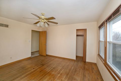 Tiny photo for 601 Arch Street, Ottawa, IL 61350 (MLS # 12576078)