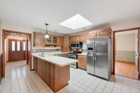 Tiny photo for 30 N Melanie Court, Crete, IL 60417 (MLS # 12593806)