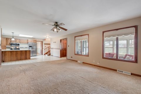 Tiny photo for 30 N Melanie Court, Crete, IL 60417 (MLS # 12593806)
