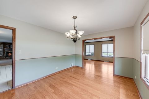 Tiny photo for 30 N Melanie Court, Crete, IL 60417 (MLS # 12593806)