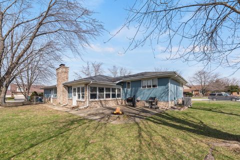 Tiny photo for 30 N Melanie Court, Crete, IL 60417 (MLS # 12593806)