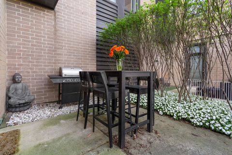 Tiny photo for 2409 W Catalpa Avenue #106, Chicago, IL 60625 (MLS # 12586678)