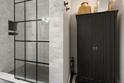 Tiny photo for 2409 W Catalpa Avenue #106, Chicago, IL 60625 (MLS # 12586678)