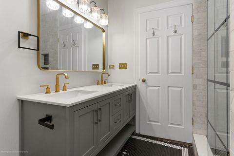 Tiny photo for 2409 W Catalpa Avenue #106, Chicago, IL 60625 (MLS # 12586678)