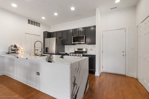 Tiny photo for 2409 W Catalpa Avenue #106, Chicago, IL 60625 (MLS # 12586678)