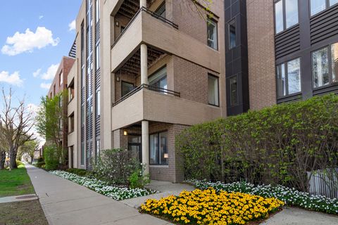 Photo of 2409 W Catalpa Avenue #106, Chicago, IL 60625 (MLS # 12586678)