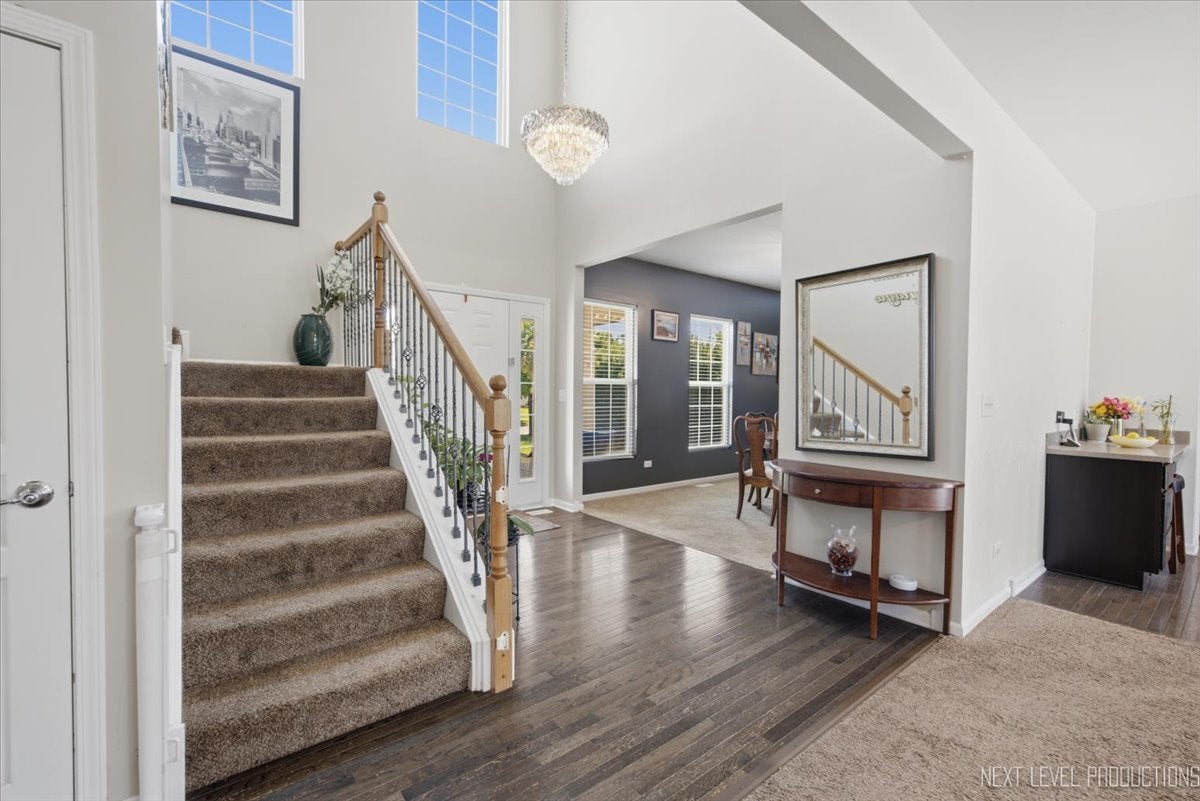 2427 Emerald Lane