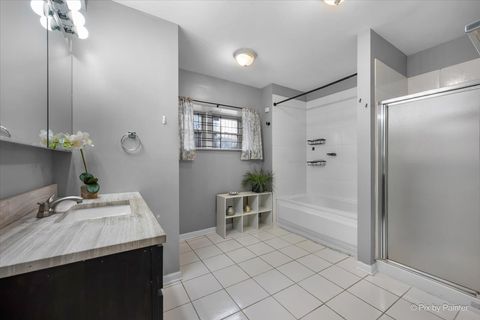 Tiny photo for 1157 E 61st Street #1, Chicago, IL 60637 (MLS # 12618246)