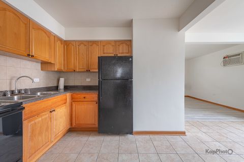 Tiny photo for 6914 W 65th Street #7, Chicago, IL 60638 (MLS # 12625474)