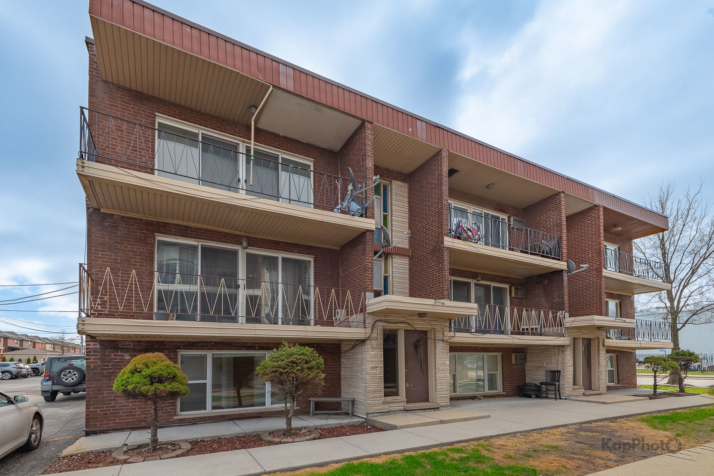 6914 W 65th Street 7