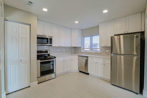 Tiny photo for 9356 Landings Lane #505, Des Plaines, IL 60016 (MLS # 12478431)