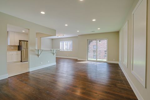 Tiny photo for 9356 Landings Lane #505, Des Plaines, IL 60016 (MLS # 12478431)