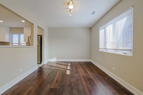 Tiny photo for 9356 Landings Lane #505, Des Plaines, IL 60016 (MLS # 12478431)