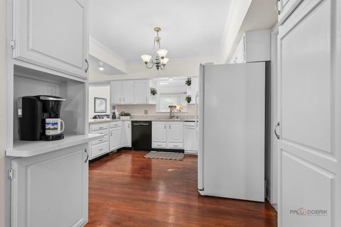 Tiny photo for 16231 W Port Clinton Road, Lincolnshire, IL 60069 (MLS # 12541982)