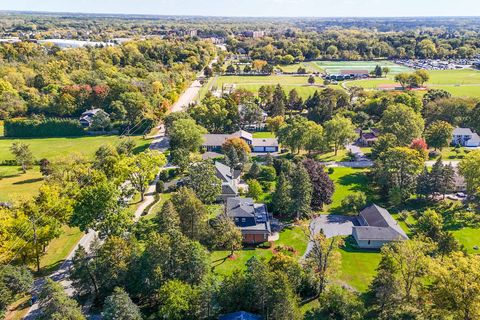 Tiny photo for 16231 W Port Clinton Road, Lincolnshire, IL 60069 (MLS # 12541982)