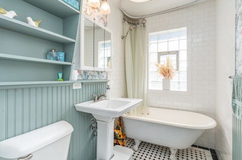 Tiny photo for 10821 Princess Avenue, Chicago Ridge, IL 60415 (MLS # 12500603)