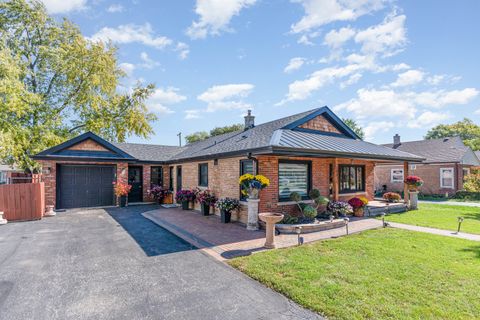 Tiny photo for 10821 Princess Avenue, Chicago Ridge, IL 60415 (MLS # 12500603)