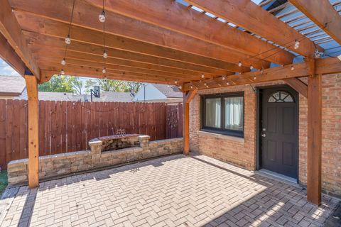 Tiny photo for 10821 Princess Avenue, Chicago Ridge, IL 60415 (MLS # 12500603)