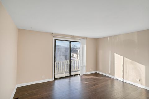 Tiny photo for 107 TONSET Court #107, Schaumburg, IL 60193 (MLS # 12539085)