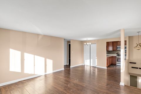 Tiny photo for 107 TONSET Court #107, Schaumburg, IL 60193 (MLS # 12539085)