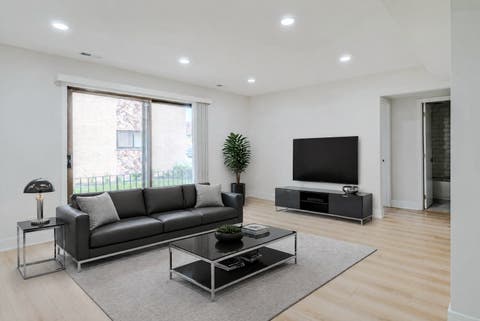 Tiny photo for 8504 W Catherine Avenue #1N, Chicago, IL 60656 (MLS # 12725920)