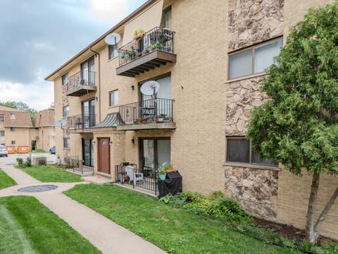 Photo of 8504 W Catherine Avenue #1N, Chicago, IL 60656 (MLS # 12725920)