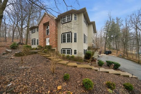 Tiny photo for 9 Echowood Drive, Algonquin, IL 60102 (MLS # 12586383)