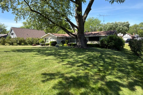 Tiny photo for 34841 N leonard Avenue, Ingleside, IL 60041 (MLS # 12667294)
