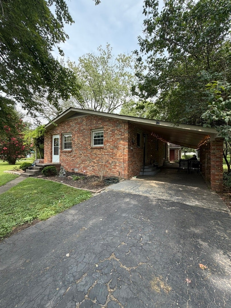 189 Blasdel Drive