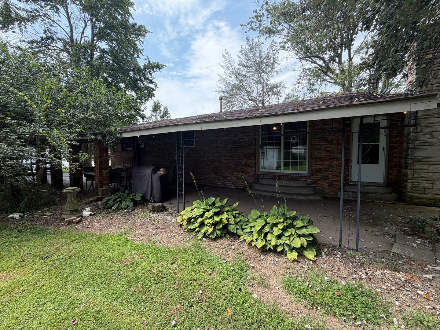 189 Blasdel Drive