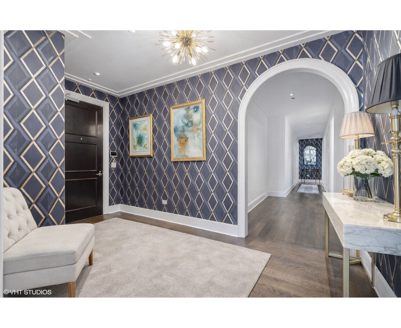 118 E Erie Street 27G