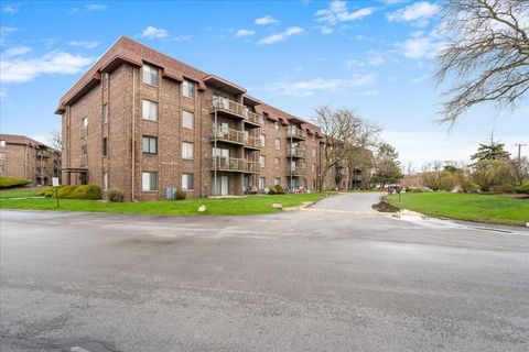 Photo of 820 Elder Road #C411, Homewood, IL 60430 (MLS # 12616895)